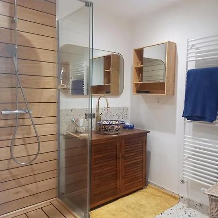 Apartment Lumiere, Charme Et Confort