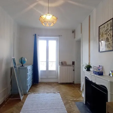 Lumiere, Charme Et Confort